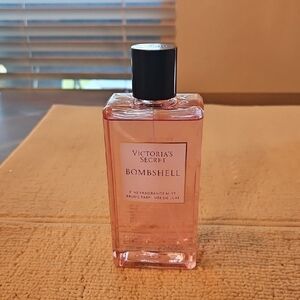 Victoria's Secret Bombshell Body Wash - Pink